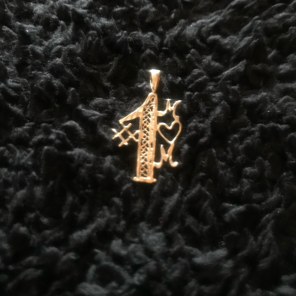 14K Gold #1 Mom Charm